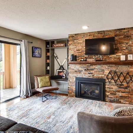 Ski-Inandout And Golf Condo With Aandc At Holiday Valley! Ellicottville Bagian luar foto
